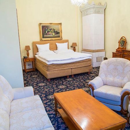 Chateau Zbiroh Buitenkant foto