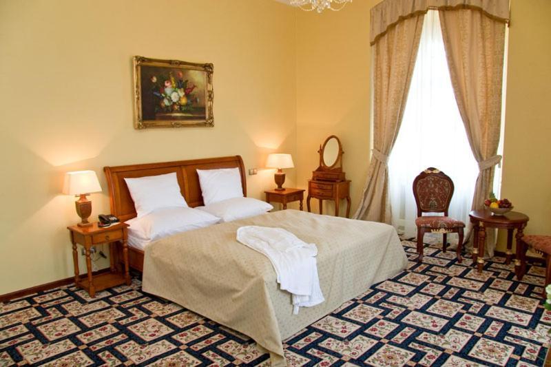 Chateau Zbiroh Buitenkant foto
