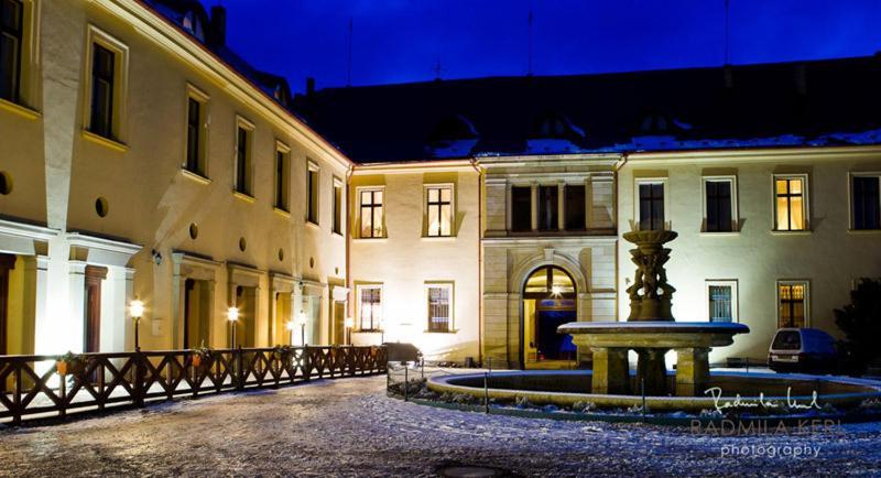 Chateau Zbiroh Buitenkant foto