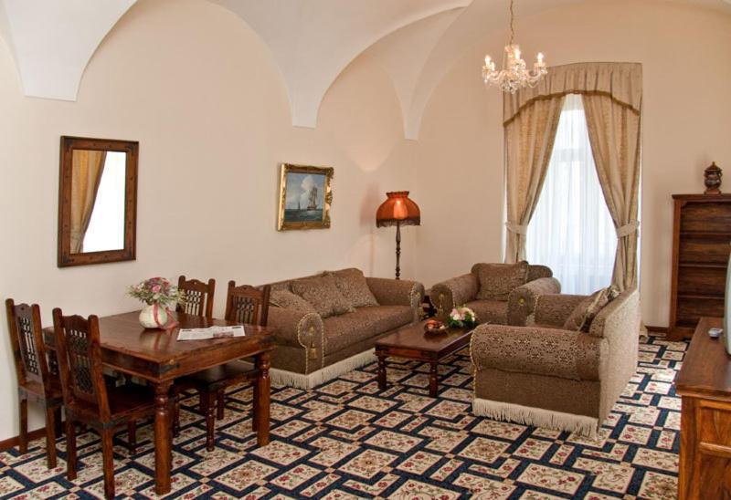 Chateau Zbiroh Kamer foto